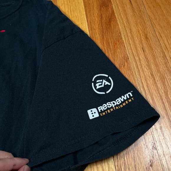 EA Titanfall Video Game Promo T-Shirt Size XL Black Respawn Gamer Red Variant - Picture 4 of 7